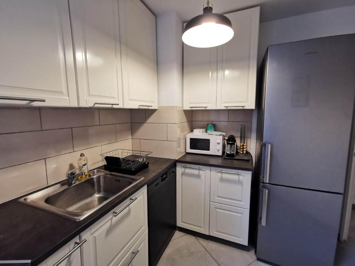 Apartment Proche Disneyland & Paris - 20 Minutes - Proche Gare Rer Noisiel