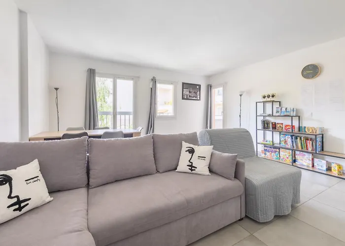Appartement Proche Disneyland & Paris - 20 Minutes - Proche Gare Rer